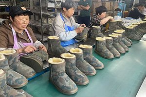 We Spotted Leopard-Print Sheepskin Boots Everywhere — Here’s What It Takes to Produce the Fur-Panel Version