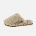 OEM beige fluffy open-back slippers—customizable details, plush fur texture, non-slip sole, suitable for bulk private-label orders.