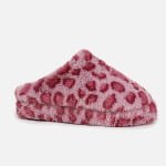 Customizable pink leopard fluffy house slippers, ODM service supported, soft fur upper, tailored for personalized home lounging needs.